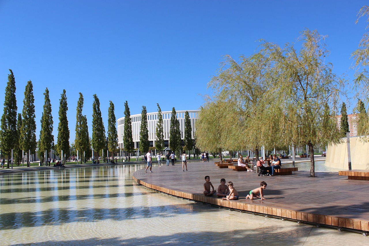 皇萨仁等八大豪门队内薪资：皇马拜仁的人均最高，国米最穷.